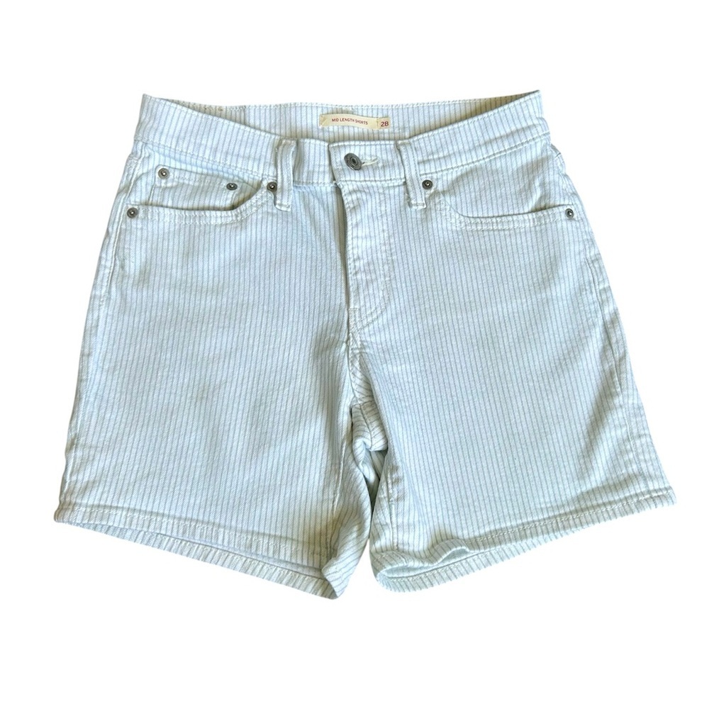 Levi Strauss Women’s Mid-Length White Shorts with light blue pinstripe size 28